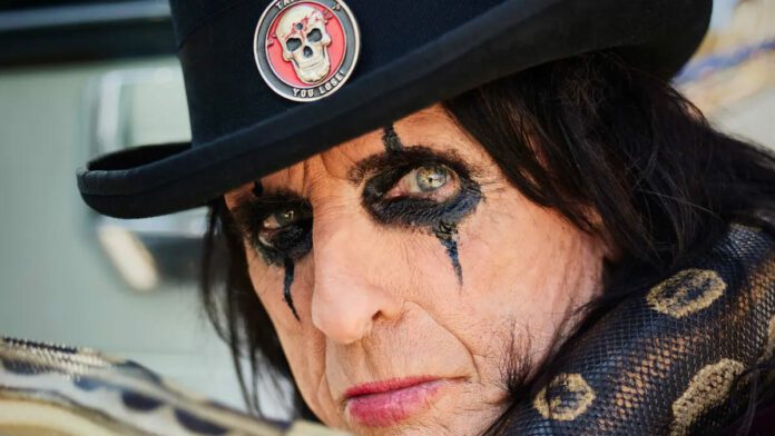 Alice Cooper publicará «Devil On My Shoulder», su autobiografía definitiva entre el ángel y el diablo