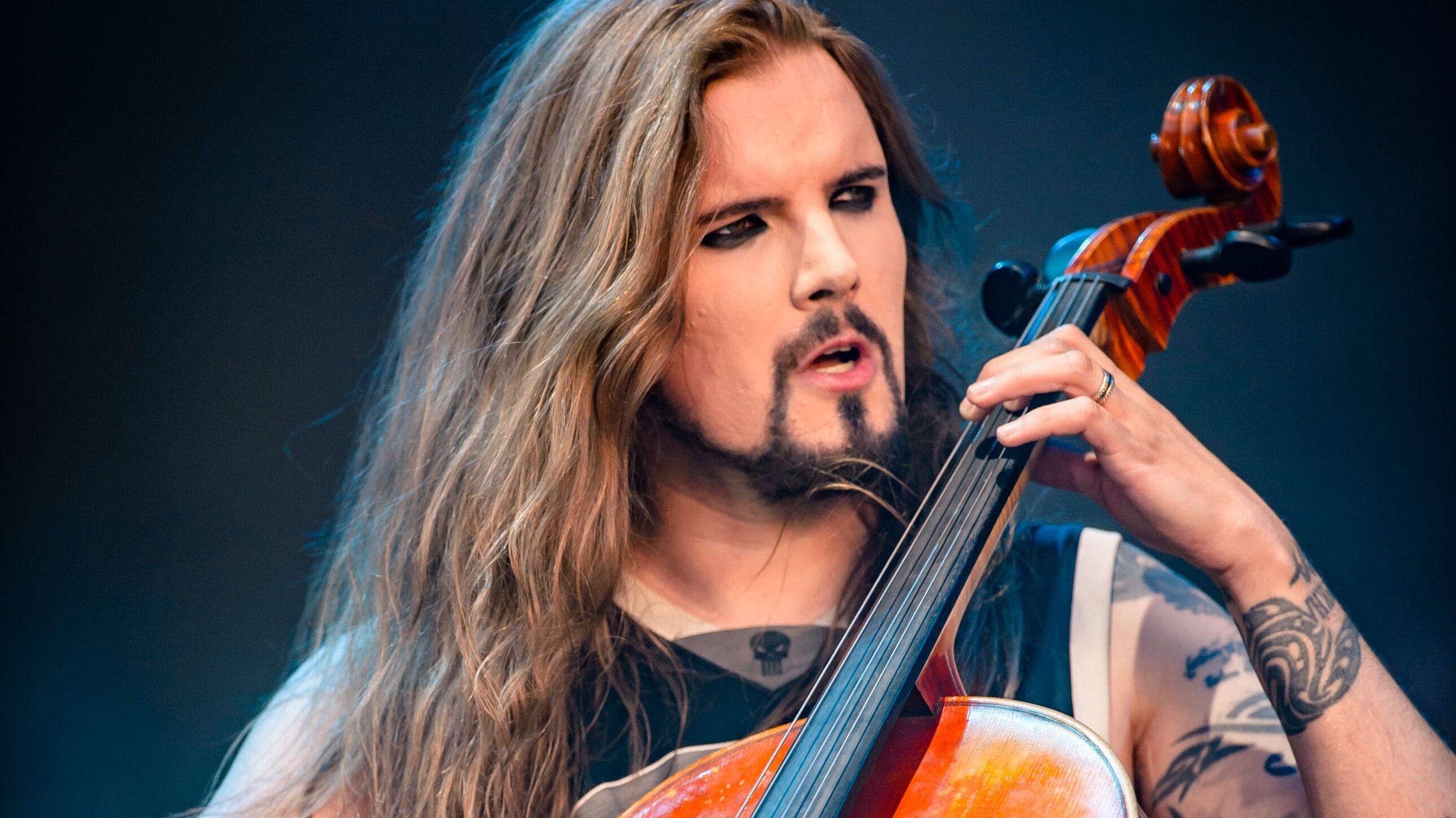 Entrevista con Perttu Kivilaakso de Apocalyptica